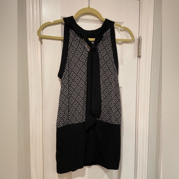 Papaya Size Size L Black Geometric Ribbed Knit Sleeveless Halter Pullover Top - Picture 6 of 12